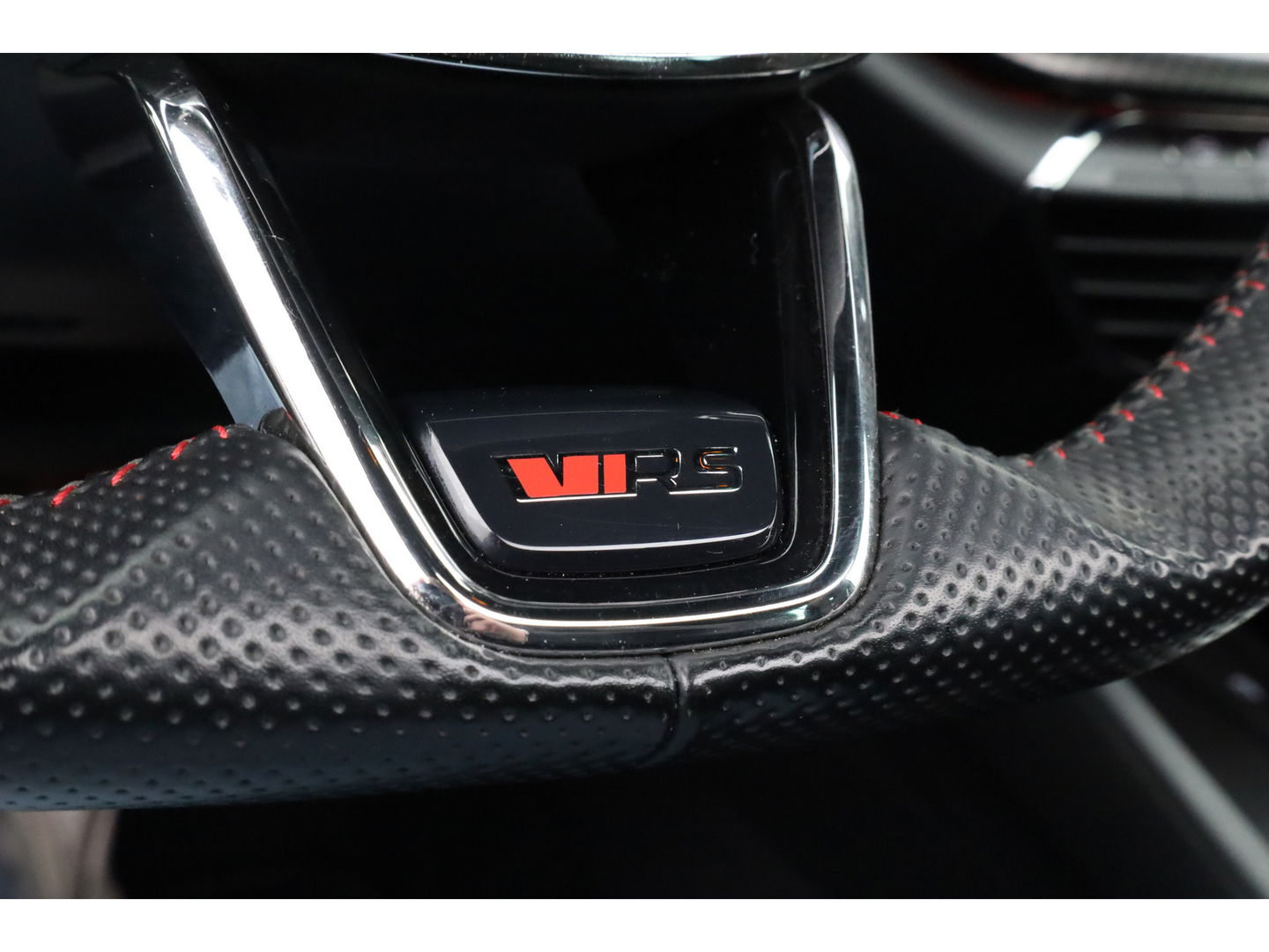 Škoda Octavia 1.4 TSI RS iV PHEV Business | Pano | HUD | Adapt. Cruise | Elek. Trekhaak | Keyless | Stoelverw. | NAV + CarPlay