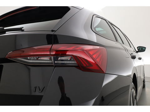 Škoda Octavia 1.4 TSI RS iV PHEV Business | Pano | HUD | Adapt. Cruise | Elek. Trekhaak | Keyless | Stoelverw. | NAV + CarPlay