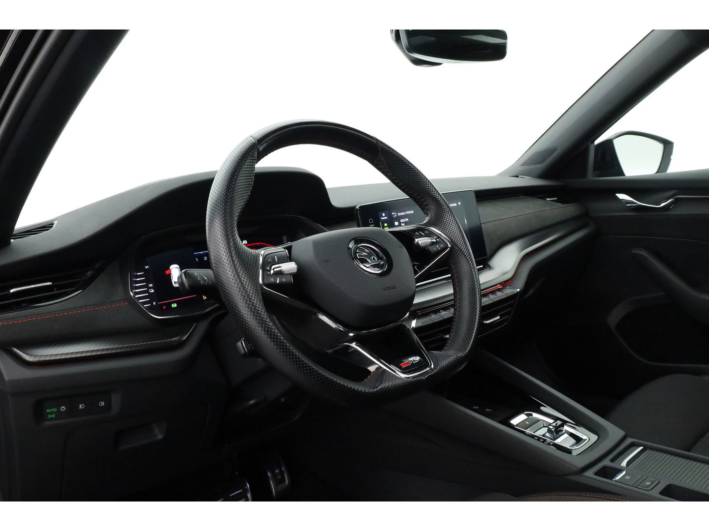 Škoda Octavia 1.4 TSI RS iV PHEV Business | Pano | HUD | Adapt. Cruise | Elek. Trekhaak | Keyless | Stoelverw. | NAV + CarPlay