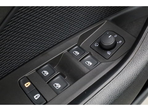 Škoda Octavia 1.4 TSI RS iV PHEV Business | Pano | HUD | Adapt. Cruise | Elek. Trekhaak | Keyless | Stoelverw. | NAV + CarPlay