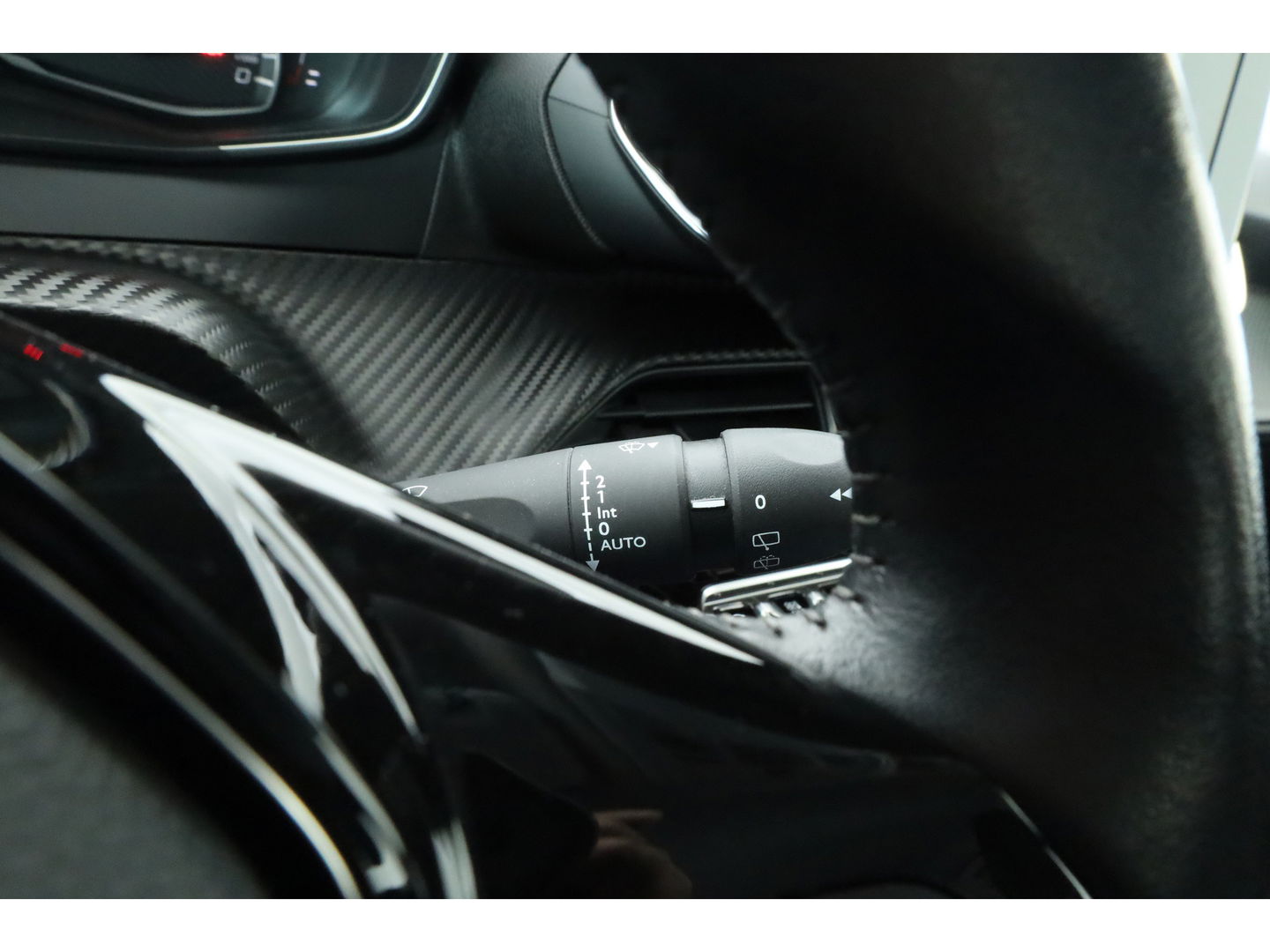 Peugeot 2008 1.5 BlueHDi Active | Navi by Apple CarPlay | Airco | Cruise Ctrl. | PDC A | LED | DAB