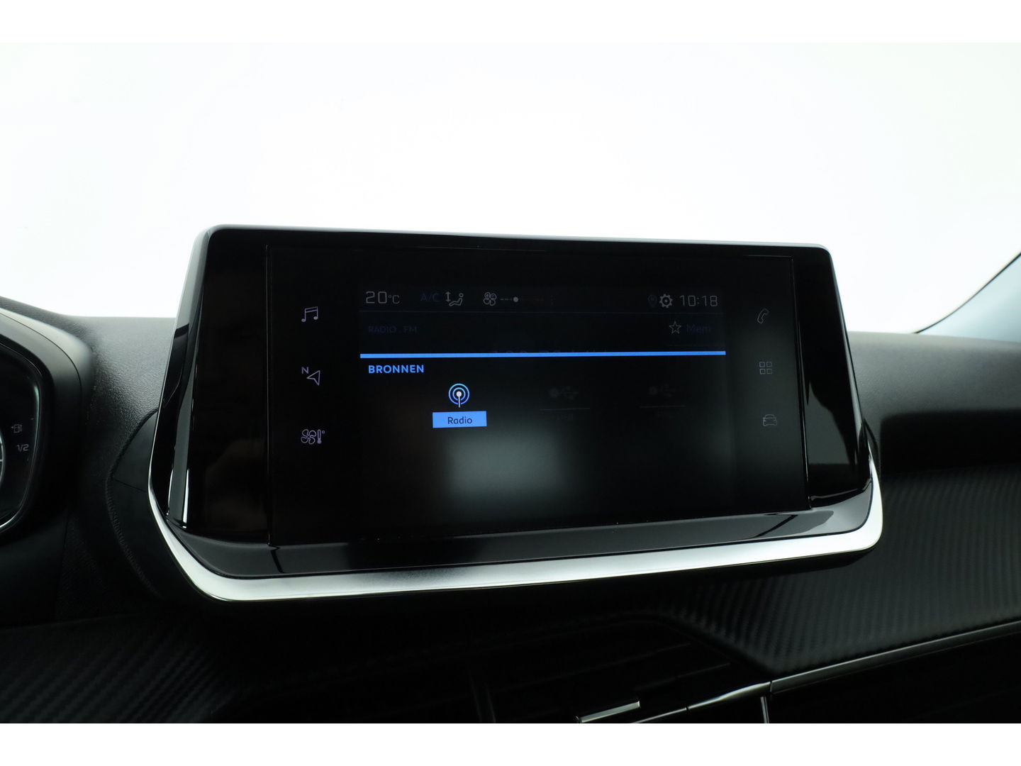 Peugeot 2008 1.2 PureTech Active | Apple CarPlay & Android Auto | Cruise Control | DAB | PDC+A | LED | Airco