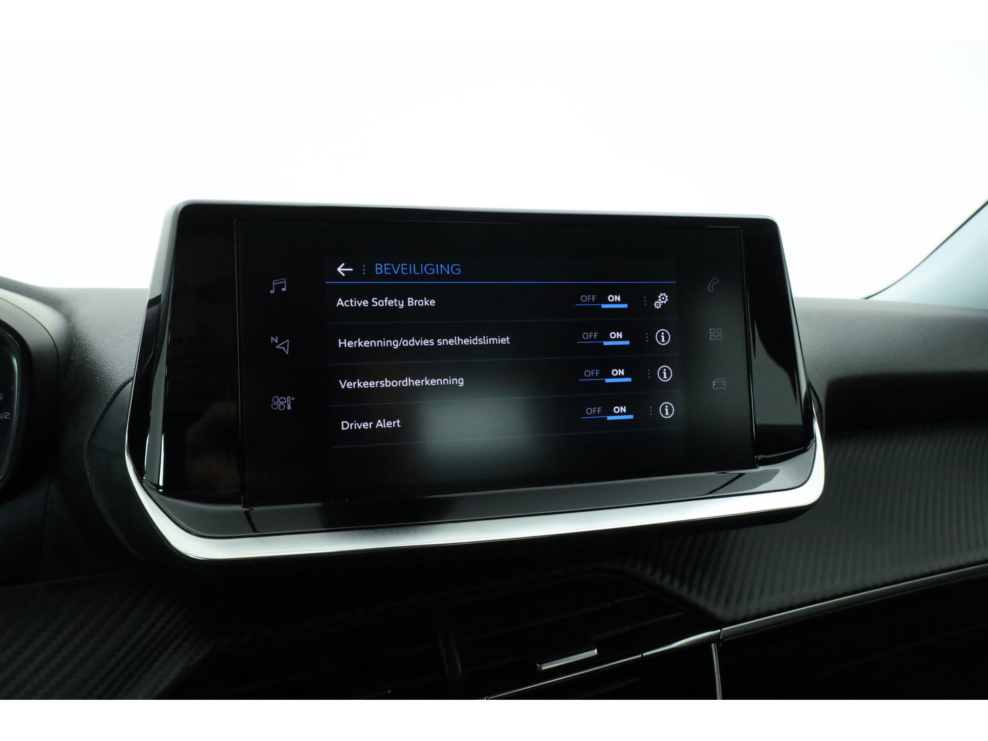 Peugeot 2008 1.2 PureTech Active | Apple CarPlay & Android Auto | Cruise Control | DAB | PDC+A | LED | Airco