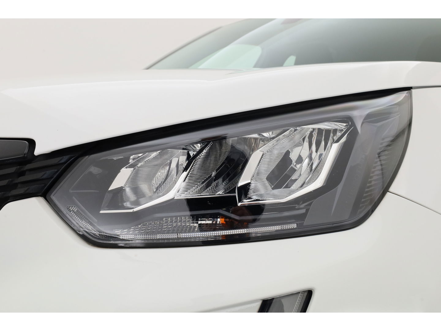 Peugeot 2008 1.2 PureTech Active | Apple CarPlay & Android Auto | Cruise Control | DAB | PDC+A | LED | Airco