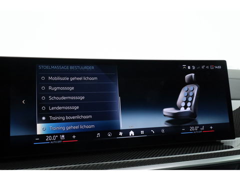 BMW X5 xDrive50e M Sport Frozen pure Grey | Skylounge | Soft Close | Achterasbesturing | 360cam | B&W Aduio | 22'' | Stoelvent. | Carbon | Luchtvering