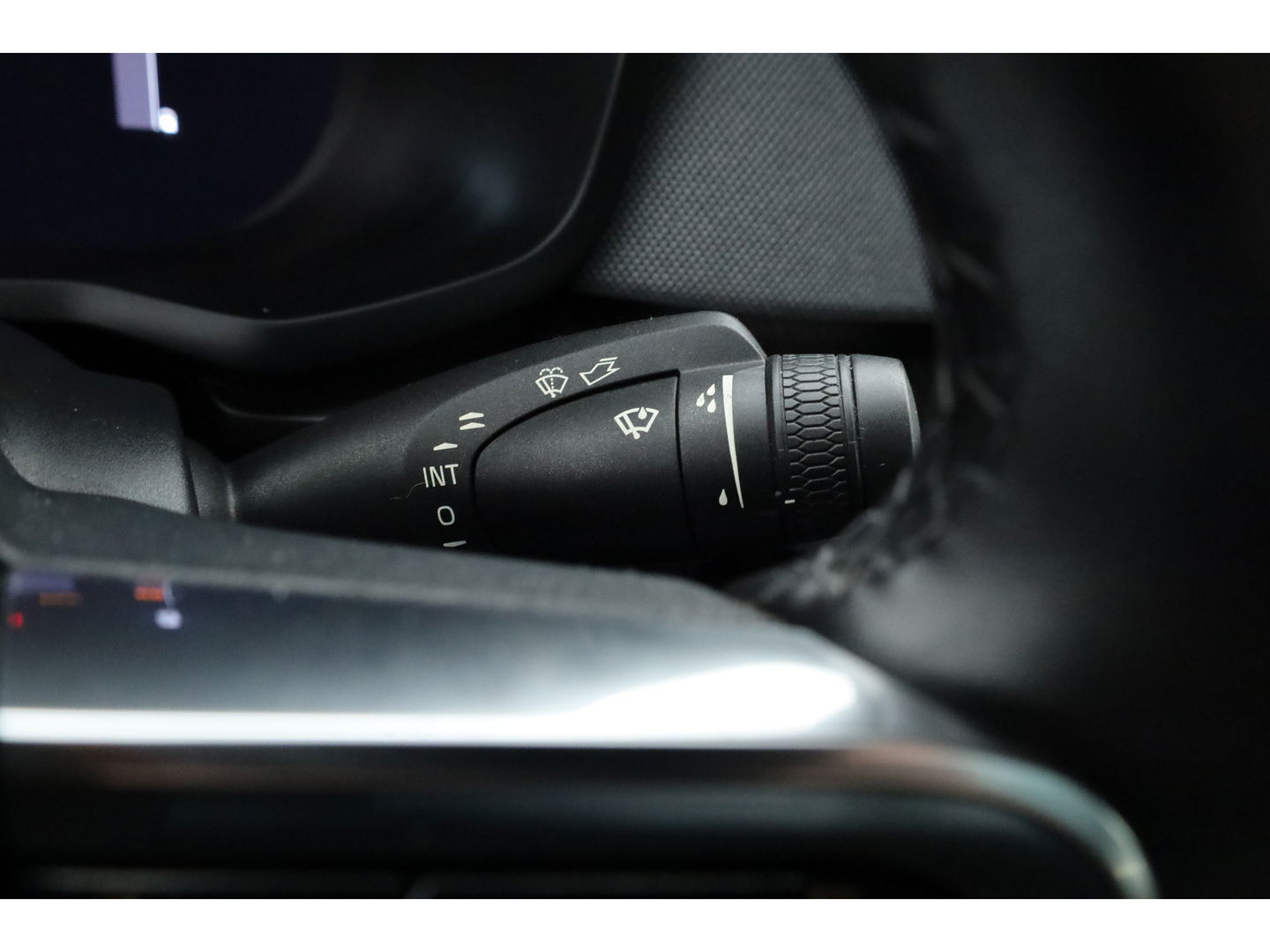 Polestar 2 Long Range Dual Motor Launch Edition 78kWh | SOH 92% | Pano | Elek. Trekhaak | 360cam | H&K Audio | 4x Stoelverw. | Elek. Stoelen | 20''