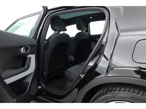 Polestar 2 Long Range Dual Motor Launch Edition 78kWh | SOH 92% | Pano | Elek. Trekhaak | 360cam | H&K Audio | 4x Stoelverw. | Elek. Stoelen | 20''