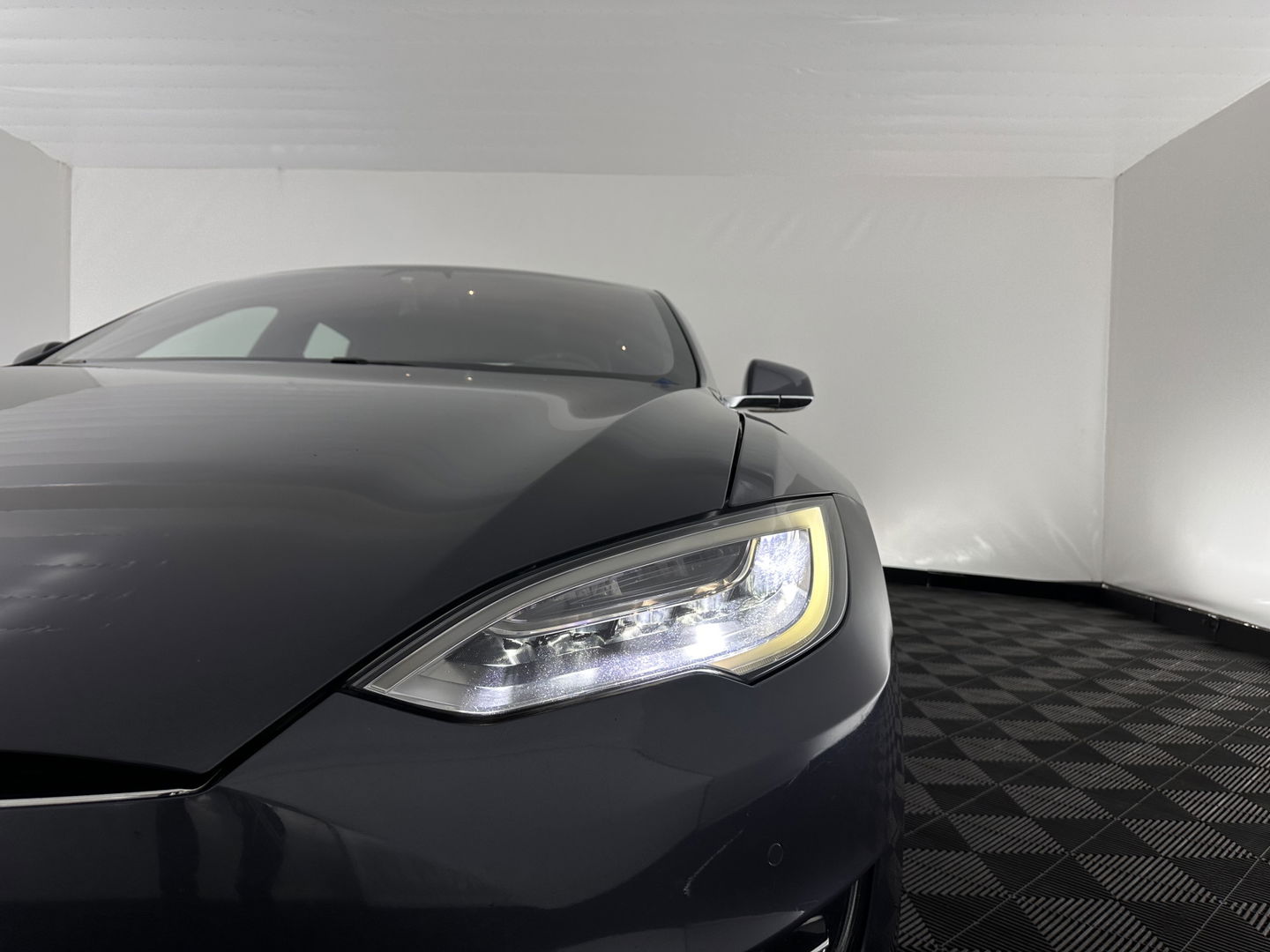 Tesla Model S 75D Base [ 3-Fase-17kW ] {SOH-85%} (INCL-BTW) Aut. *PANO-WINDOW | LEATHER | CCS-FASTLOADER | FULL-LED | NAVI-FULLMAP | KEYLESS | MEMORY-PACK | HEATED-COMFORTSEATS | DIGI-COCKPIT | CARBON-INLAY | AUTO-PILOT |  19"ALU*