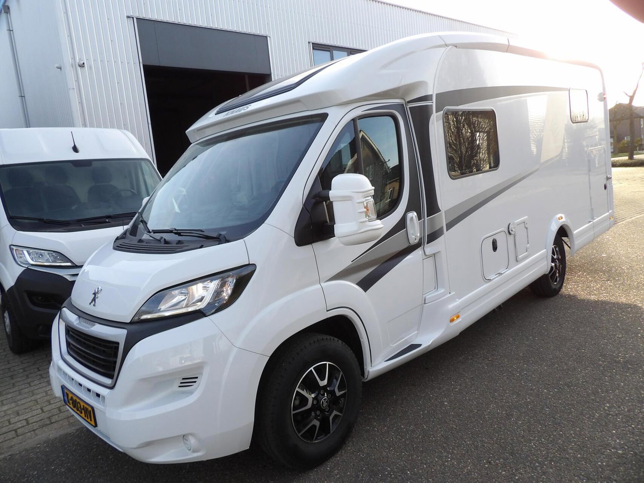 Knaus VAN Ti 650 MEG