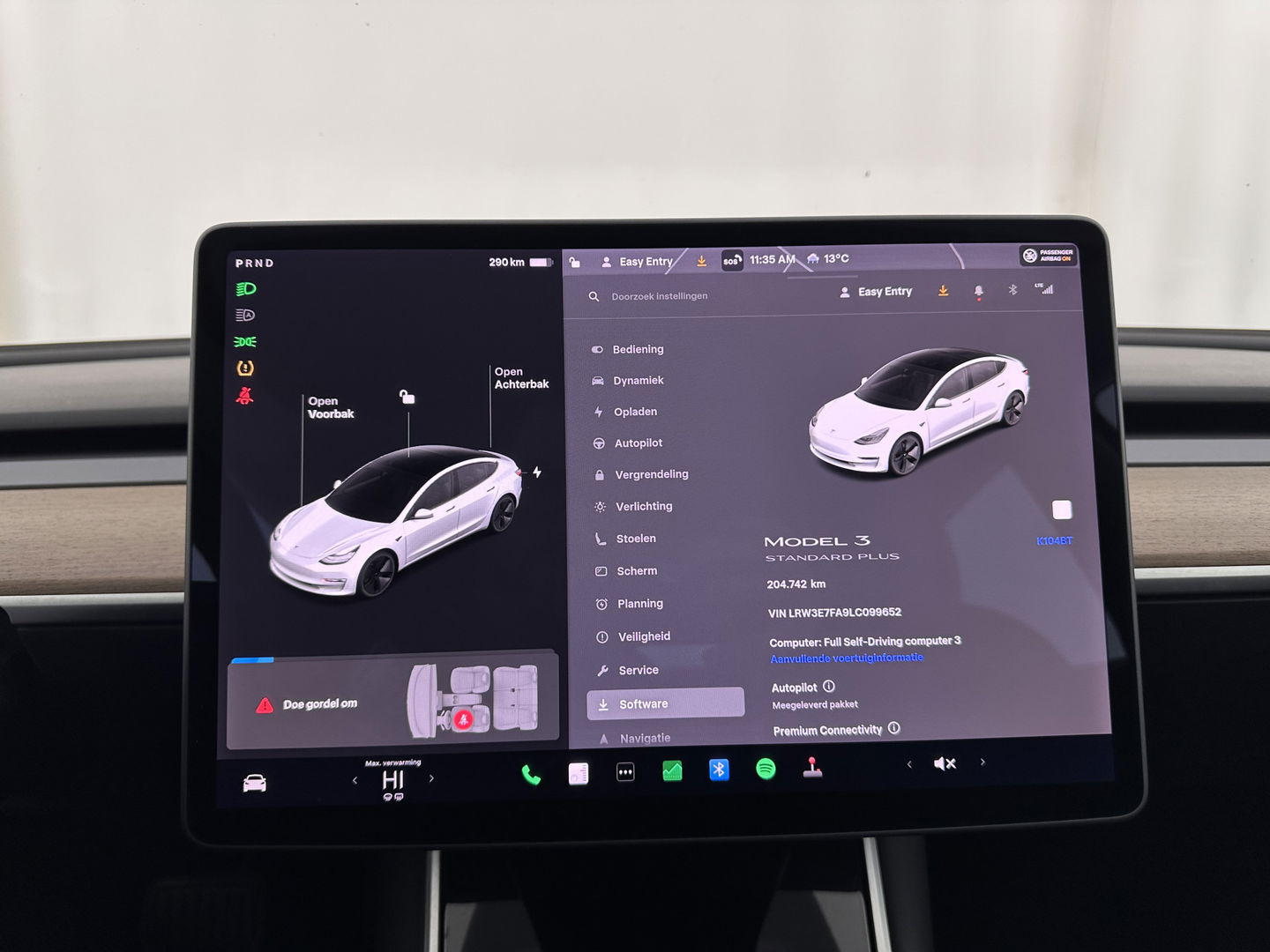 Tesla Model 3 Standard RWD Plus 60 kWh [ 3-Fase-11kW ] {SOH-97%} (INCL.BTW) Aut. *PANO | AUTO-PILOT | LEATHER | KEYLESS | FULL-LED | MEMORY-PACK | TOP-VIEW | DAB | CARPLAY | DIGI-COCKPIT | LANE-ASSIST | COMFORT-SEATS | 18"ALU*