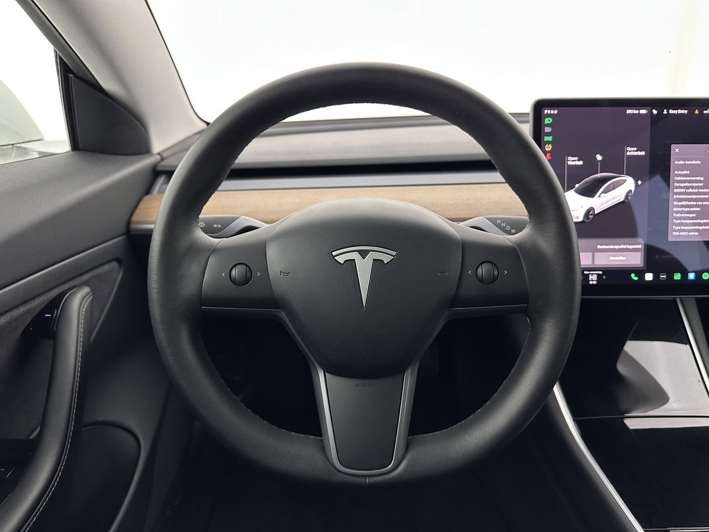 Tesla Model 3 Standard RWD Plus 60 kWh [ 3-Fase-11kW ] {SOH-97%} (INCL.BTW) Aut. *PANO | AUTO-PILOT | LEATHER | KEYLESS | FULL-LED | MEMORY-PACK | TOP-VIEW | DAB | CARPLAY | DIGI-COCKPIT | LANE-ASSIST | COMFORT-SEATS | 18"ALU*