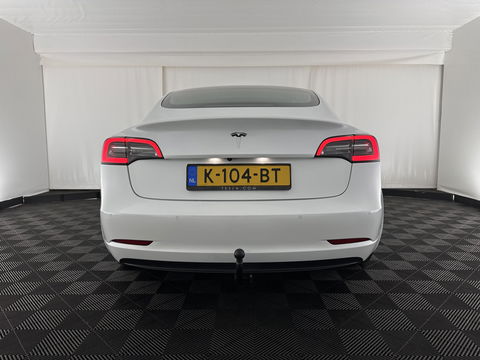Tesla Model 3 Standard RWD Plus 60 kWh [ 3-Fase-11kW ] {SOH-97%} (INCL.BTW) Aut. *PANO | AUTO-PILOT | LEATHER | KEYLESS | FULL-LED | MEMORY-PACK | TOP-VIEW | DAB | CARPLAY | DIGI-COCKPIT | LANE-ASSIST | COMFORT-SEATS | 18"ALU*