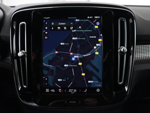 Volvo XC40 Recharge P8 AWD R Design | Stoel & stuurverwarming | Harman/Kardon | Adaptive cruise | Carplay | Navigatie | Keyless | Leder/Alcantara | Parkeerhulp | Full LED