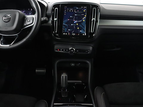 Volvo XC40 Recharge P8 AWD R Design | Stoel & stuurverwarming | Harman/Kardon | Adaptive cruise | Carplay | Navigatie | Keyless | Leder/Alcantara | Parkeerhulp | Full LED