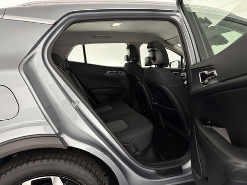 Kia Sportage 1.6 T-GDi Plug-in Hybrid AWD DynamicLine (INCL-BTW)  Aut.*FULL-LED | ADAPTIVE-CRUISE | WIDE-SCREEN-DIGI-COCKPIT | NAVI-FULLMAP | DAB | COMFORT-SEATS | ECC | SHIFT-PADDLES | CAMERA | PDC | CARPLAY | 19''ALU*