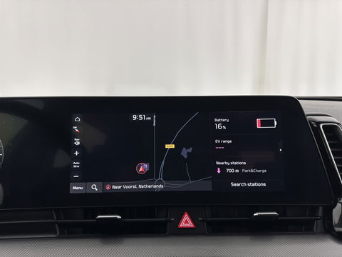 Kia Sportage 1.6 T-GDi Plug-in Hybrid AWD DynamicLine (INCL-BTW)  Aut.*FULL-LED | ADAPTIVE-CRUISE | WIDE-SCREEN-DIGI-COCKPIT | NAVI-FULLMAP | DAB | COMFORT-SEATS | ECC | SHIFT-PADDLES | CAMERA | PDC | CARPLAY | 19''ALU*