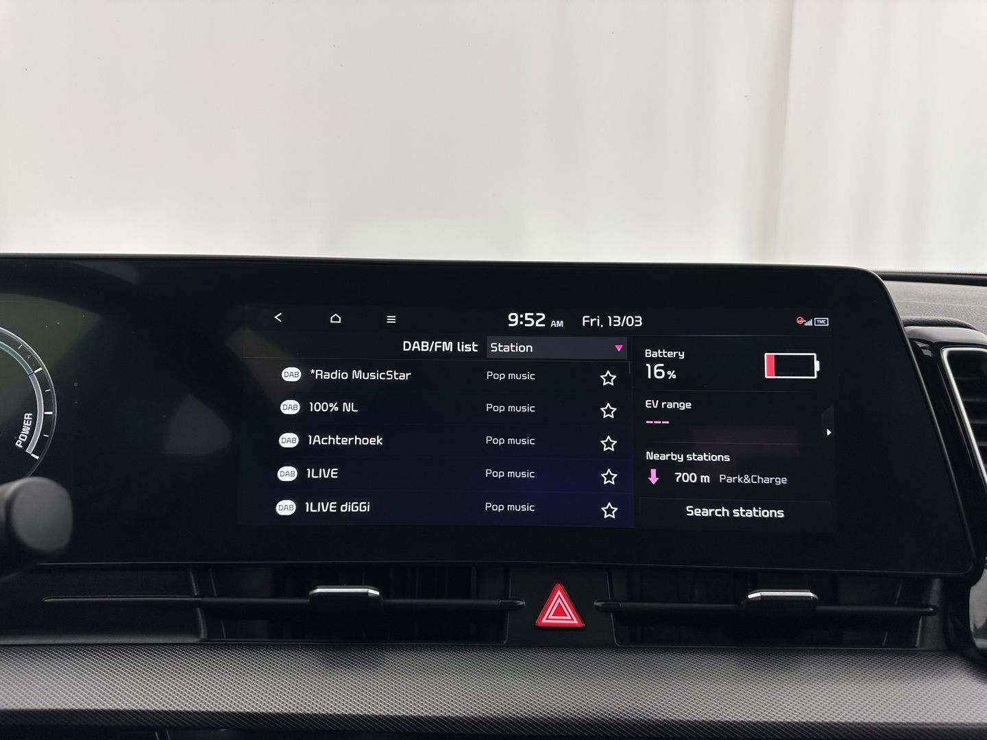 Kia Sportage 1.6 T-GDi Plug-in Hybrid AWD DynamicLine (INCL-BTW)  Aut.*FULL-LED | ADAPTIVE-CRUISE | WIDE-SCREEN-DIGI-COCKPIT | NAVI-FULLMAP | DAB | COMFORT-SEATS | ECC | SHIFT-PADDLES | CAMERA | PDC | CARPLAY | 19''ALU*