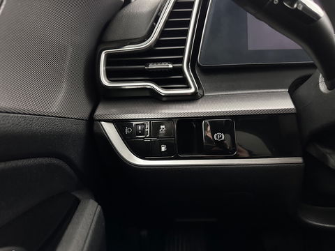 Kia Sportage 1.6 T-GDi Plug-in Hybrid AWD DynamicLine (INCL-BTW)  Aut.*FULL-LED | ADAPTIVE-CRUISE | WIDE-SCREEN-DIGI-COCKPIT | NAVI-FULLMAP | DAB | COMFORT-SEATS | ECC | SHIFT-PADDLES | CAMERA | PDC | CARPLAY | 19''ALU*