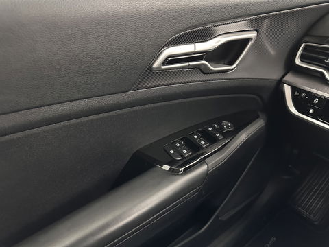 Kia Sportage 1.6 T-GDi Plug-in Hybrid AWD DynamicLine (INCL-BTW)  Aut.*FULL-LED | ADAPTIVE-CRUISE | WIDE-SCREEN-DIGI-COCKPIT | NAVI-FULLMAP | DAB | COMFORT-SEATS | ECC | SHIFT-PADDLES | CAMERA | PDC | CARPLAY | 19''ALU*