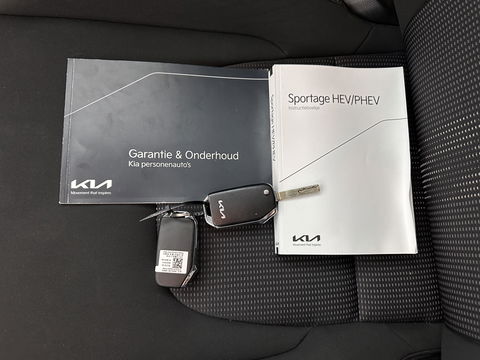 Kia Sportage 1.6 T-GDi Plug-in Hybrid AWD DynamicLine (INCL-BTW)  Aut.*FULL-LED | ADAPTIVE-CRUISE | WIDE-SCREEN-DIGI-COCKPIT | NAVI-FULLMAP | DAB | COMFORT-SEATS | ECC | SHIFT-PADDLES | CAMERA | PDC | CARPLAY | 19''ALU*