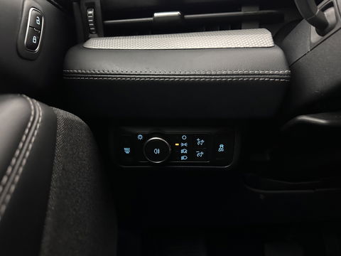 Ford Mustang Mach-E RWD 75 kWh [ 3-Fase ] {SOH-88%} (INCL.BTW) *LEATHER | FULL-LED | DAB | DIGI-COCKPIT | KEYLESS | NAVI-FULLMAP | CARPLAY | HEATED-COMFORTSEATS | TOPVIEW | ADAPTIVE-CRUISE | PRIVACY-GLASS | 18'' ALU*