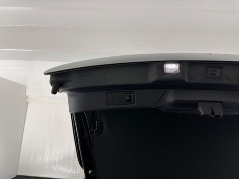 Ford Mustang Mach-E RWD 75 kWh [ 3-Fase ] {SOH-88%} (INCL.BTW) *LEATHER | FULL-LED | DAB | DIGI-COCKPIT | KEYLESS | NAVI-FULLMAP | CARPLAY | HEATED-COMFORTSEATS | TOPVIEW | ADAPTIVE-CRUISE | PRIVACY-GLASS | 18'' ALU*