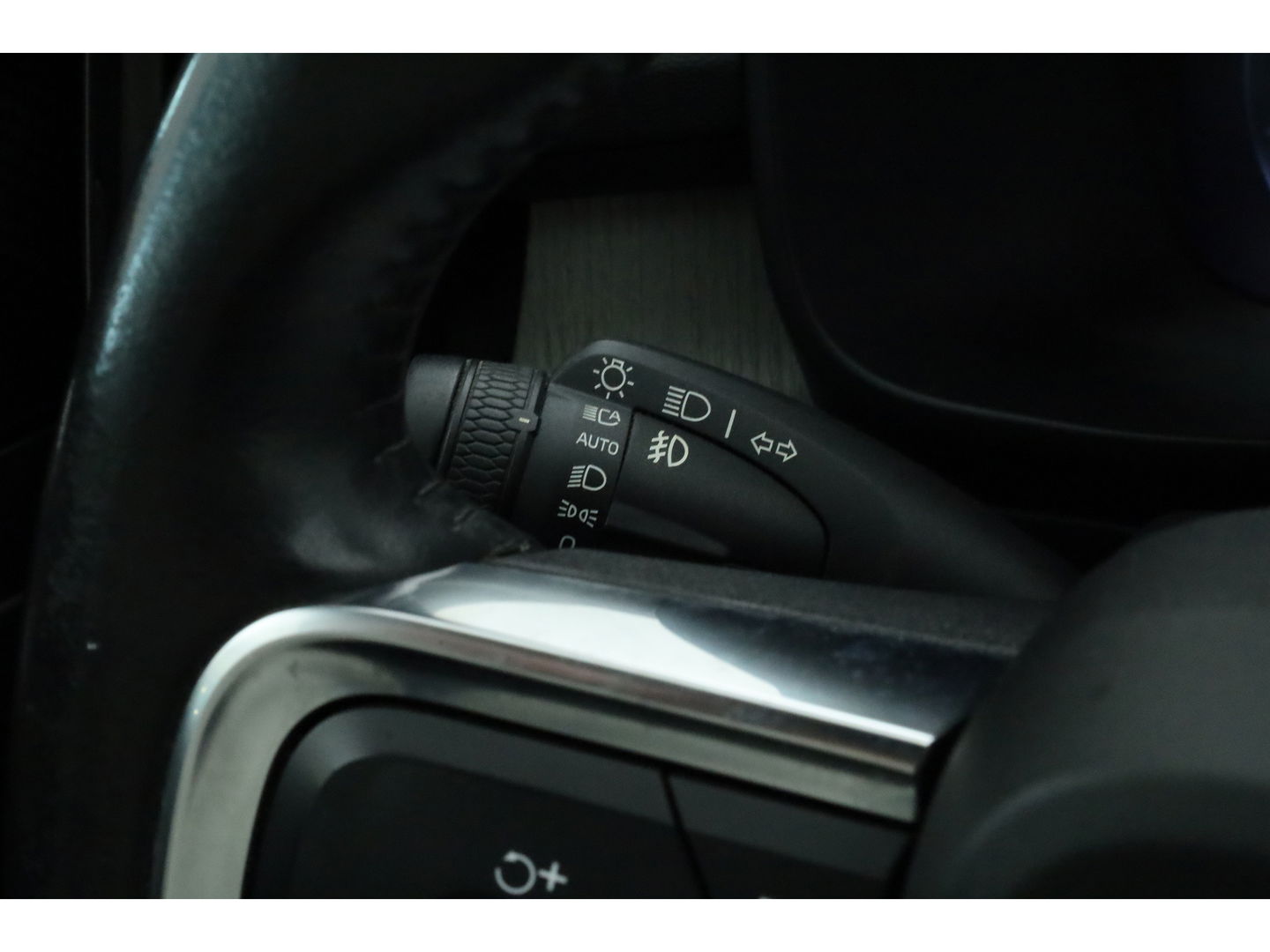 Volvo XC40 1.5 T5 Recharge Inscription | Trekhaak | 360 Cam | ACC | Blis | H&K Audio | stoel 4 & stuur Verwarming