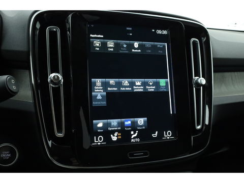 Volvo XC40 1.5 T5 Recharge Inscription | Trekhaak | 360 Cam | ACC | Blis | H&K Audio | stoel 4 & stuur Verwarming