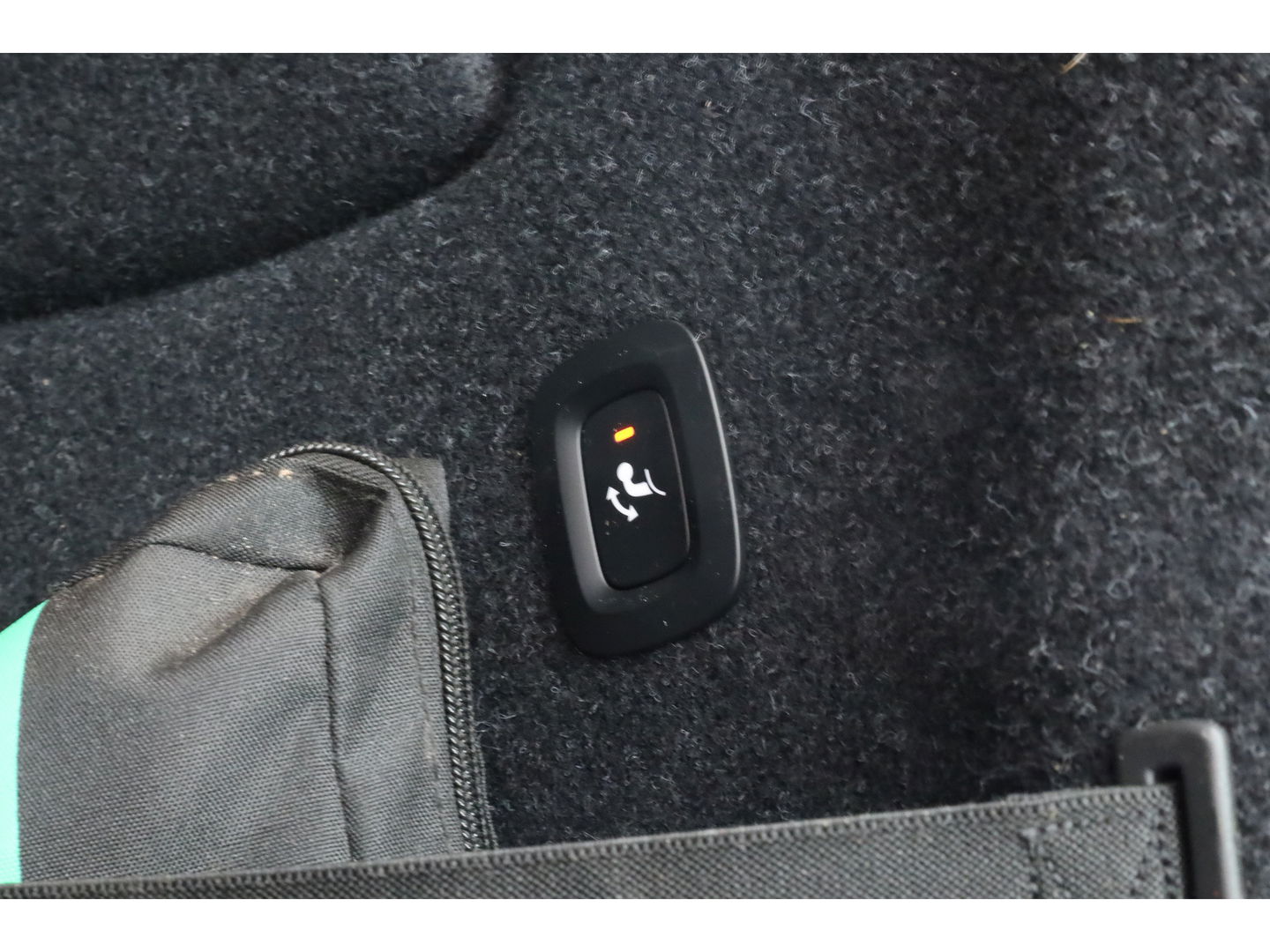 Volvo XC40 1.5 T5 Recharge Inscription | Trekhaak | 360 Cam | ACC | Blis | H&K Audio | stoel 4 & stuur Verwarming