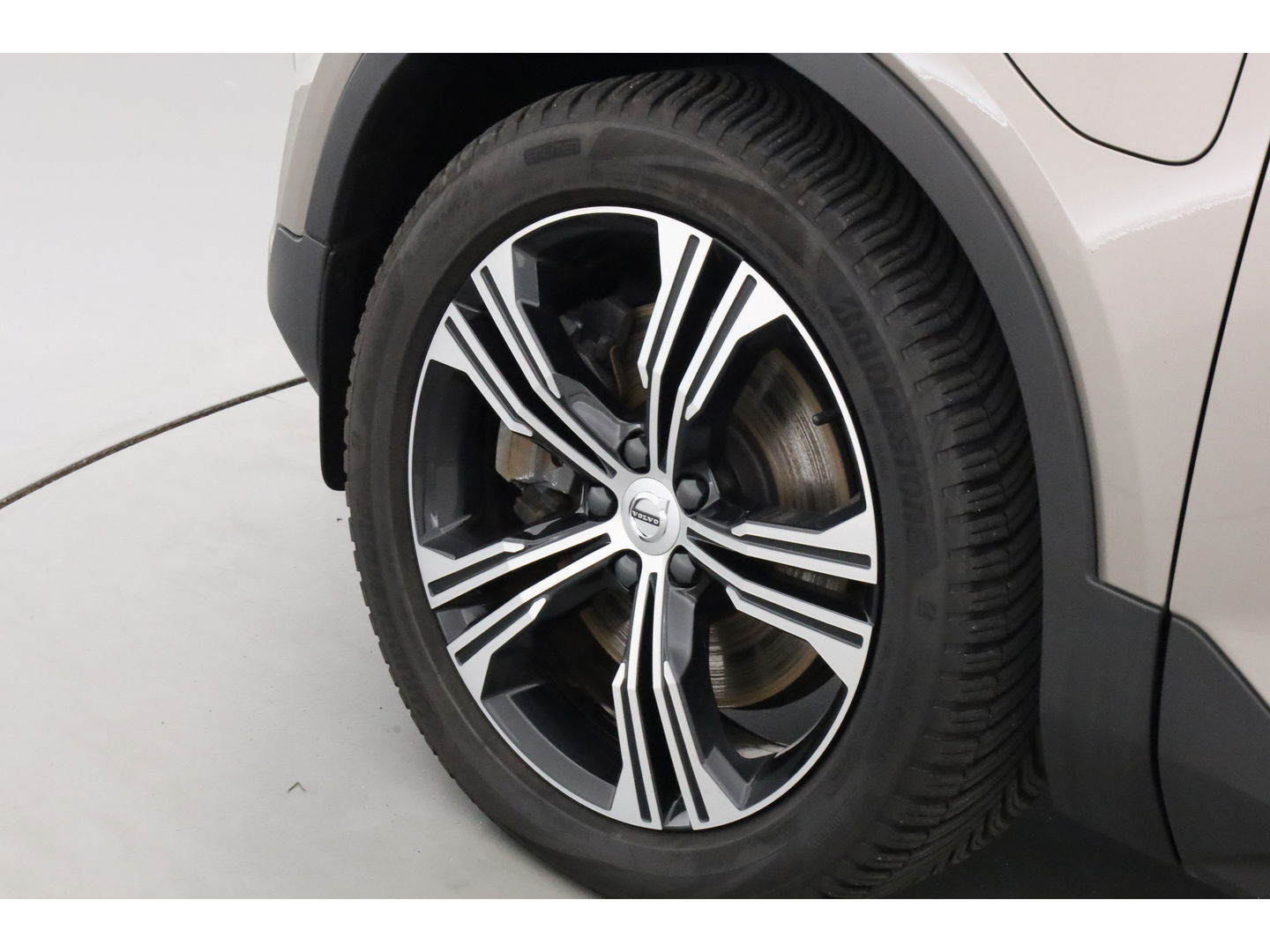 Volvo XC40 1.5 T5 Recharge Inscription | Trekhaak | 360 Cam | ACC | Blis | H&K Audio | stoel 4 & stuur Verwarming