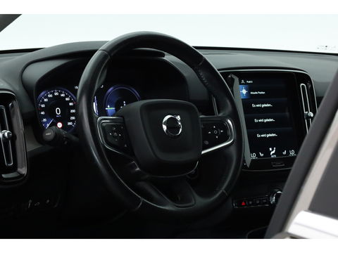 Volvo XC40 1.5 T5 Recharge Inscription | Trekhaak | 360 Cam | ACC | Blis | H&K Audio | stoel 4 & stuur Verwarming