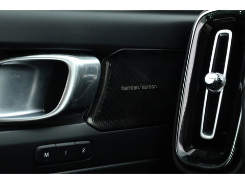 Volvo XC40 1.5 T5 Recharge Inscription | Trekhaak | 360 Cam | ACC | Blis | H&K Audio | stoel 4 & stuur Verwarming