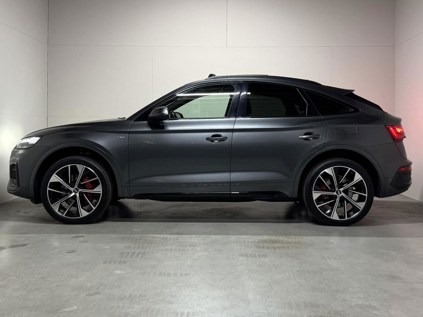 Audi Q5 Sportback 50 TFSIe Quattro S-line Pano RS-Seats Trekh.