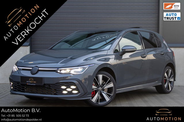 Volkswagen Golf - 1.4 eHybrid GTE PANO IQ LIGHTS CAMERA ACC