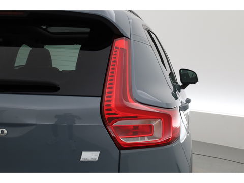 Volvo XC40 1.5 T5 Plug-in hybrid Ultimate Dark | Pano | 360 cam | Leer | ACC | Blis | H&K Audio | Stoel & stuur Verw. | Memory |