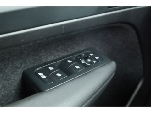 Volvo XC40 1.5 T5 Plug-in hybrid Ultimate Dark | Pano | 360 cam | Leer | ACC | Blis | H&K Audio | Stoel & stuur Verw. | Memory |
