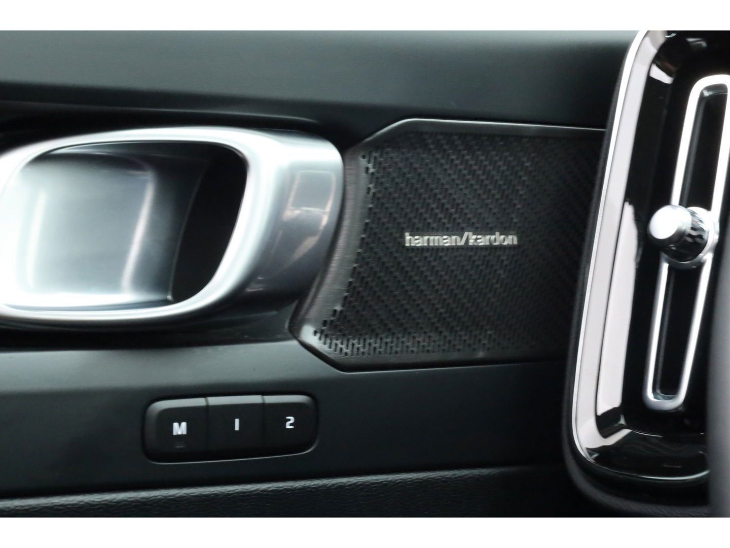 Volvo XC40 1.5 T5 Plug-in hybrid Ultimate Dark | Pano | 360 cam | Leer | ACC | Blis | H&K Audio | Stoel & stuur Verw. | Memory |