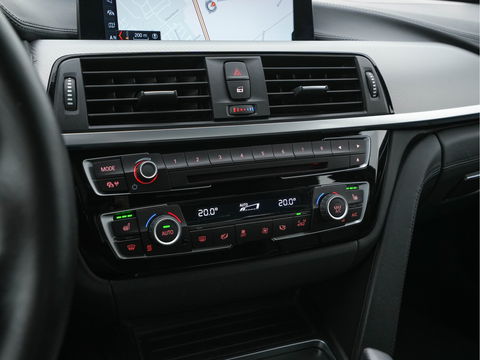 BMW 4 Serie Gran Coupé 420i M-Sportpack High Executive Edition (INCL-BTW) Aut. *LEATHER | FULL-LED | DIGI-COCKPIT | HIFI-SOUND | HEATED-SPORTSEATS | DAB+ | CAMERA | SHIFTPADDLES | PRIVACYGLASS | HEAD-UP | TOWBAR | KEYLESS | CARBON-INLAY | 19''ALU*