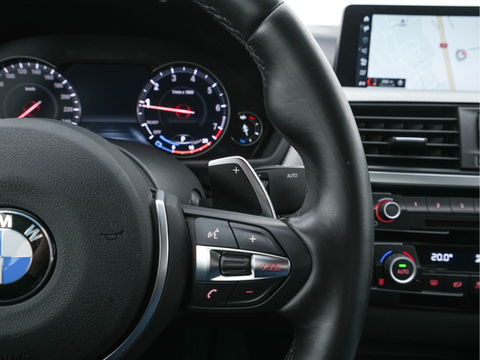 BMW 4 Serie Gran Coupé 420i M-Sportpack High Executive Edition (INCL-BTW) Aut. *LEATHER | FULL-LED | DIGI-COCKPIT | HIFI-SOUND | HEATED-SPORTSEATS | DAB+ | CAMERA | SHIFTPADDLES | PRIVACYGLASS | HEAD-UP | TOWBAR | KEYLESS | CARBON-INLAY | 19''ALU*