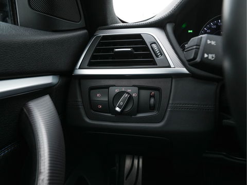 BMW 4 Serie Gran Coupé 420i M-Sportpack High Executive Edition (INCL-BTW) Aut. *LEATHER | FULL-LED | DIGI-COCKPIT | HIFI-SOUND | HEATED-SPORTSEATS | DAB+ | CAMERA | SHIFTPADDLES | PRIVACYGLASS | HEAD-UP | TOWBAR | KEYLESS | CARBON-INLAY | 19''ALU*