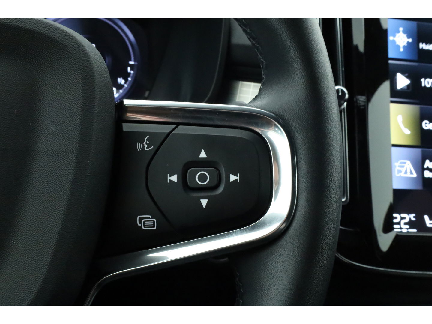 Volvo XC40 1.5 T4 Plug-in hybrid Core Bright | Facelift | Achteruitrijcamera | Stoel & Stuur Verwarming | Carplay |