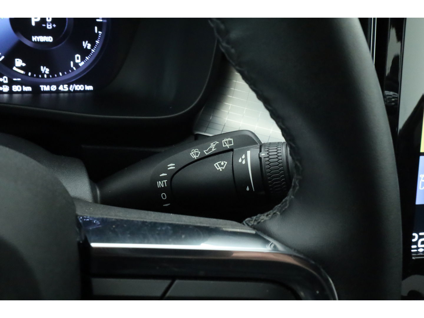 Volvo XC40 1.5 T4 Plug-in hybrid Core Bright | Facelift | Achteruitrijcamera | Stoel & Stuur Verwarming | Carplay |