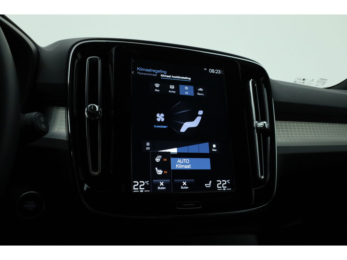 Volvo XC40 1.5 T4 Plug-in hybrid Core Bright | Facelift | Achteruitrijcamera | Stoel & Stuur Verwarming | Carplay |
