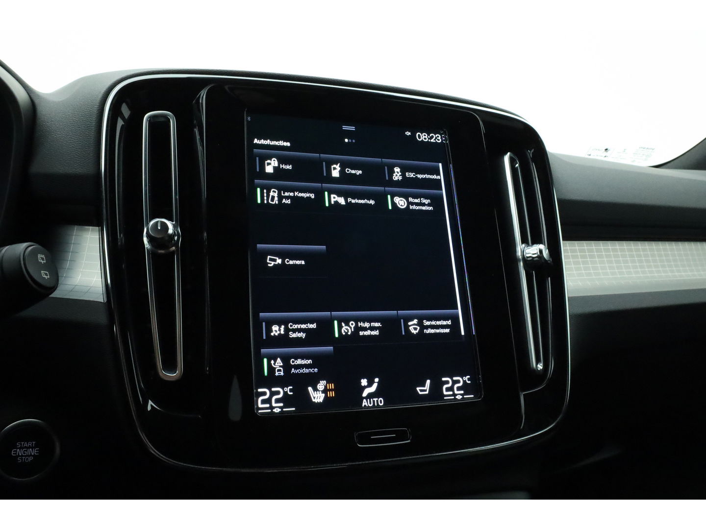 Volvo XC40 1.5 T4 Plug-in hybrid Core Bright | Facelift | Achteruitrijcamera | Stoel & Stuur Verwarming | Carplay |