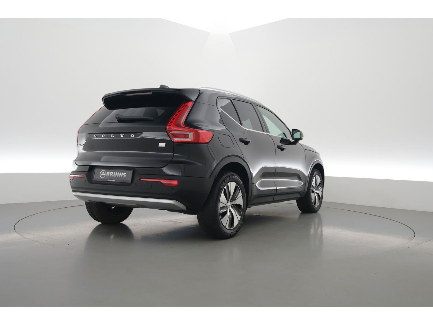 Volvo XC40 1.5 T4 Plug-in hybrid Core Bright | Facelift | Achteruitrijcamera | Stoel & Stuur Verwarming | Carplay |