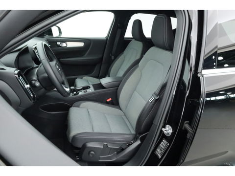 Volvo XC40 1.5 T4 Plug-in hybrid Core Bright | Facelift | Achteruitrijcamera | Stoel & Stuur Verwarming | Carplay |