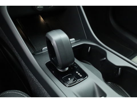 Volvo XC40 1.5 T4 Plug-in hybrid Core Bright | Facelift | Achteruitrijcamera | Stoel & Stuur Verwarming | Carplay |