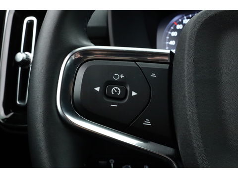Volvo XC40 1.5 T4 Plug-in hybrid Core Bright | Facelift | Achteruitrijcamera | Stoel & Stuur Verwarming | Carplay |