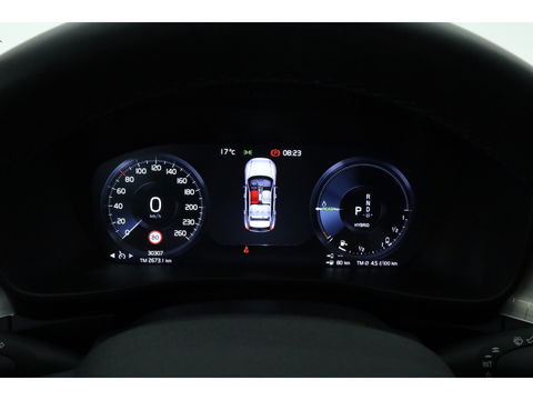 Volvo XC40 1.5 T4 Plug-in hybrid Core Bright | Facelift | Achteruitrijcamera | Stoel & Stuur Verwarming | Carplay |