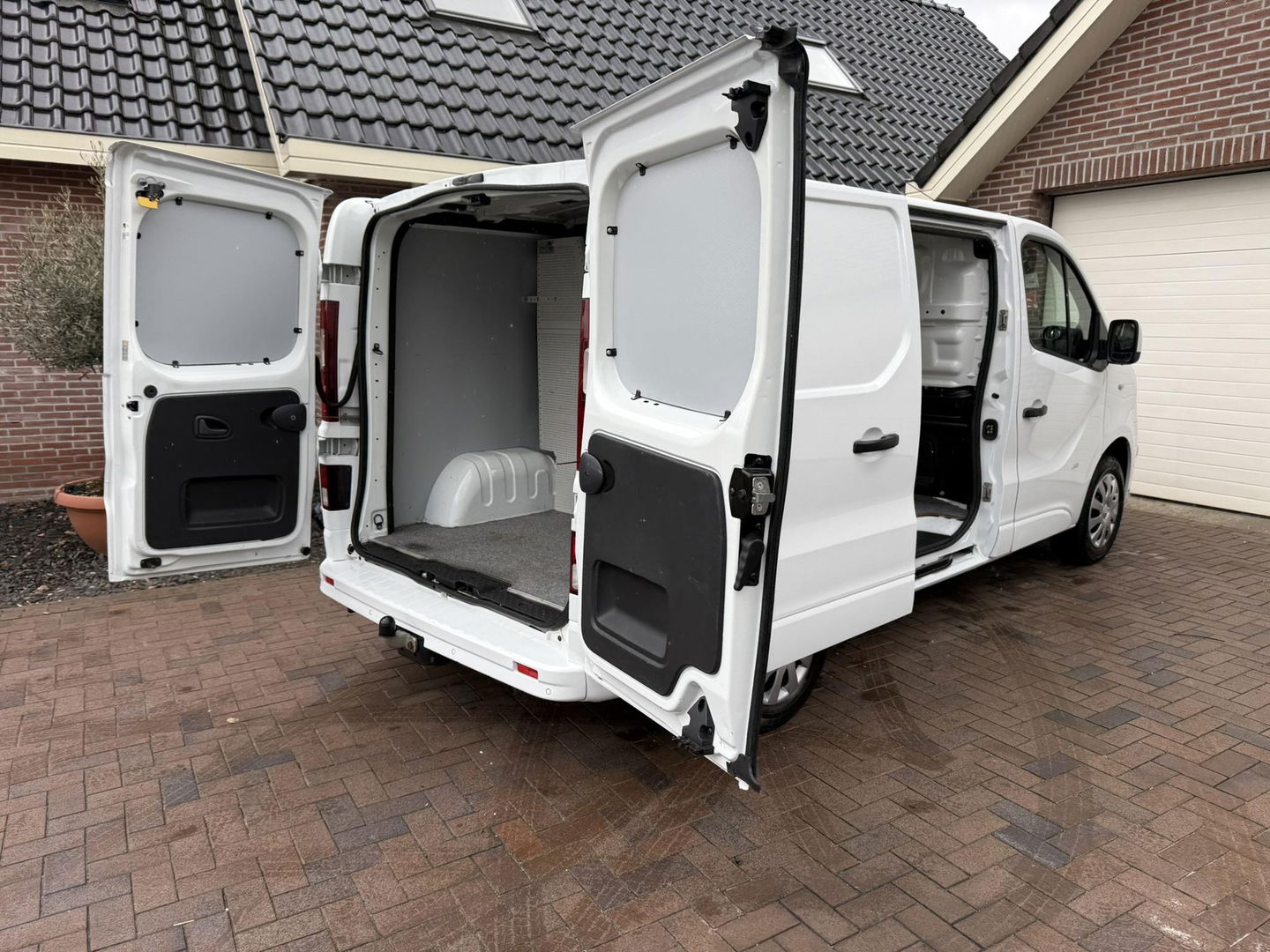 Opel Vivaro 1.6 CDTI L1H1 Trekhaak inrichting 135dkm